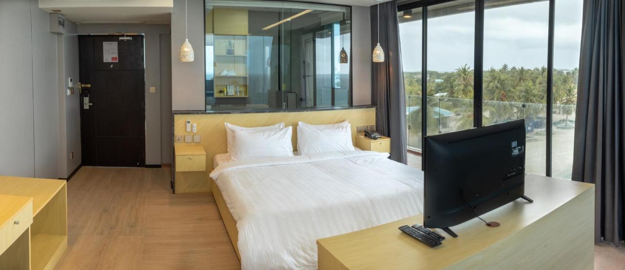 Swarn By Hawks Hotels Kamadhoo Esterno foto