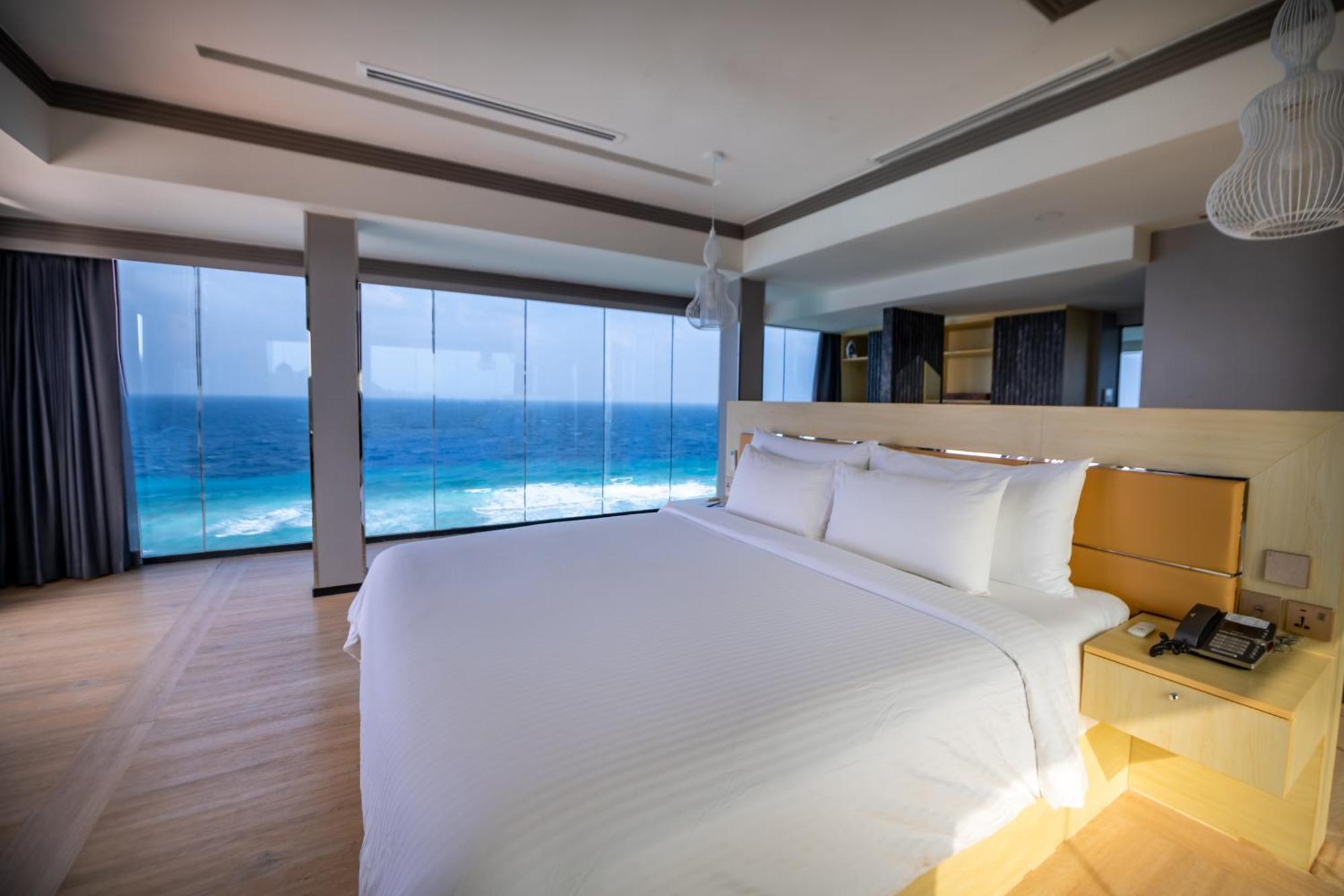Swarn By Hawks Hotels Kamadhoo Esterno foto