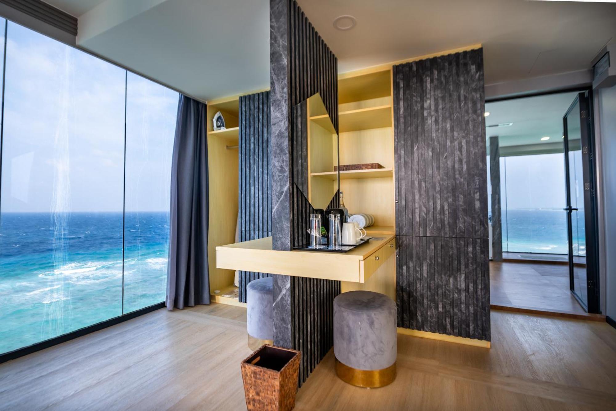Swarn By Hawks Hotels Kamadhoo Esterno foto