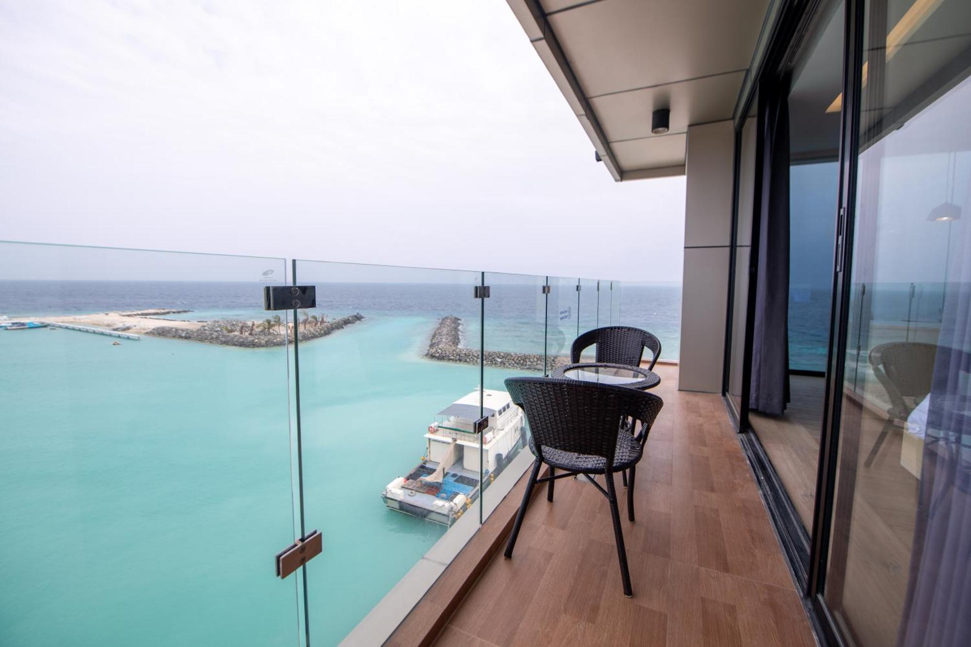 Swarn By Hawks Hotels Kamadhoo Esterno foto