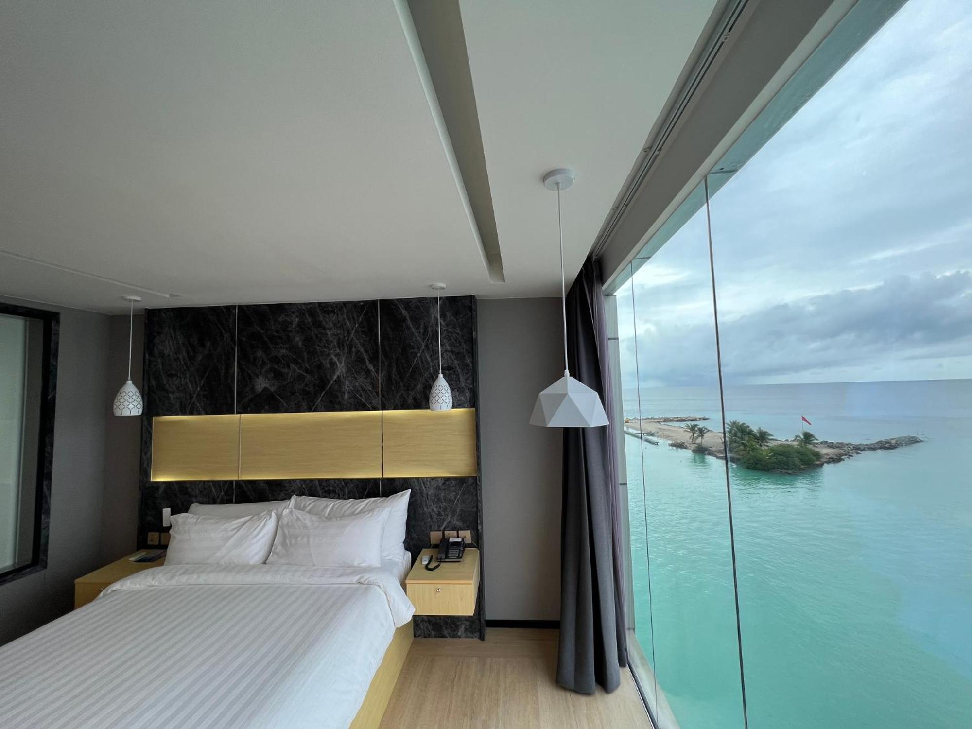 Swarn By Hawks Hotels Kamadhoo Esterno foto