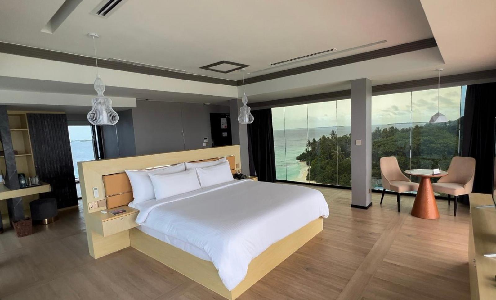 Swarn By Hawks Hotels Kamadhoo Esterno foto